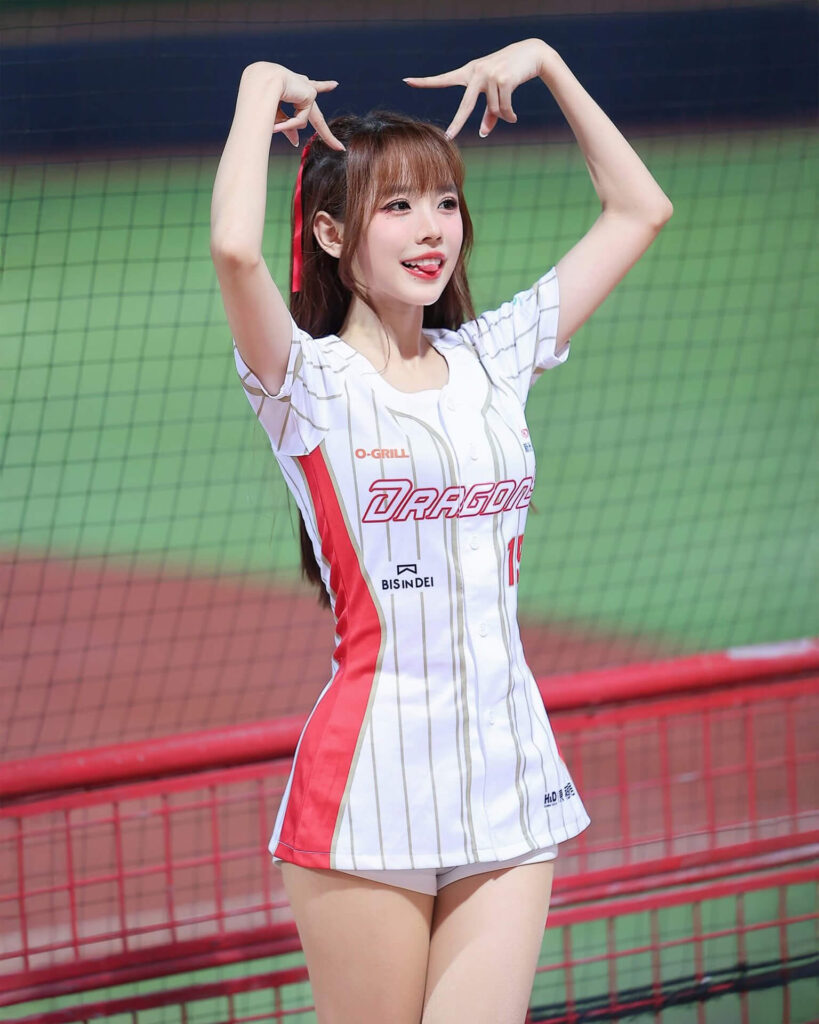 CT AMAZE 蘿拉 Laura，味全龍啦啦隊 Dragon Beauties 小龍女成員。